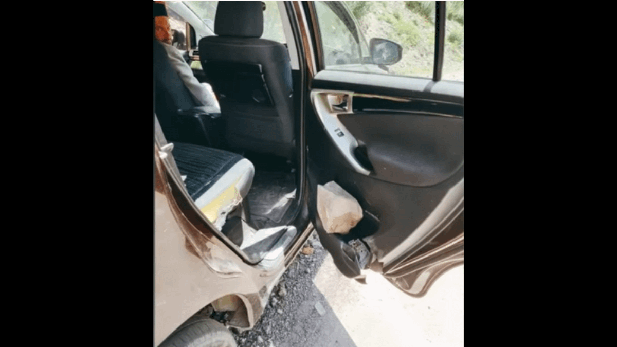 Pengeboran batu Toyota Innova Crysta